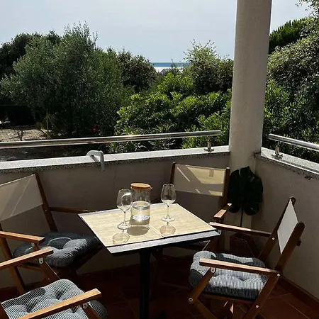 Spacious In With Terrace *